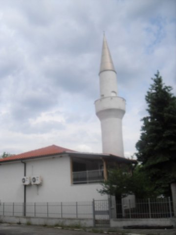Shiroko pole - new mosque